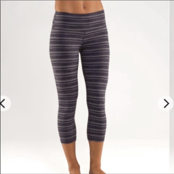 Lululemon Wunder Under Crop Leggings Black Stripes Galore - Picture 1 of 6
